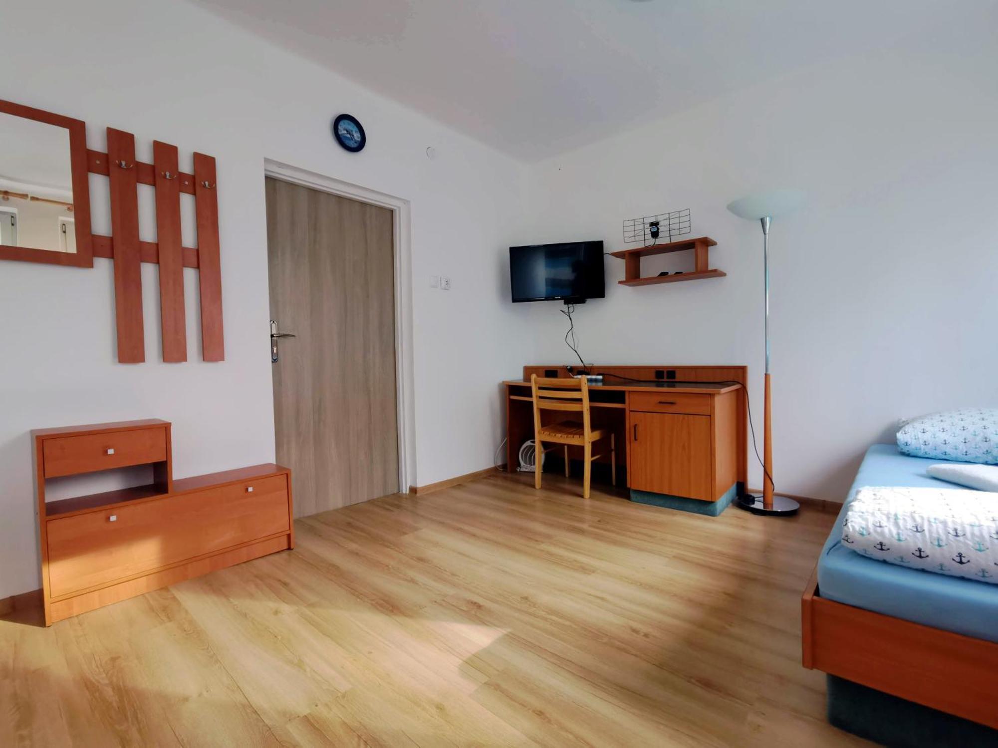 Hostel Bagrowa Plus - Krakow — Photos 1